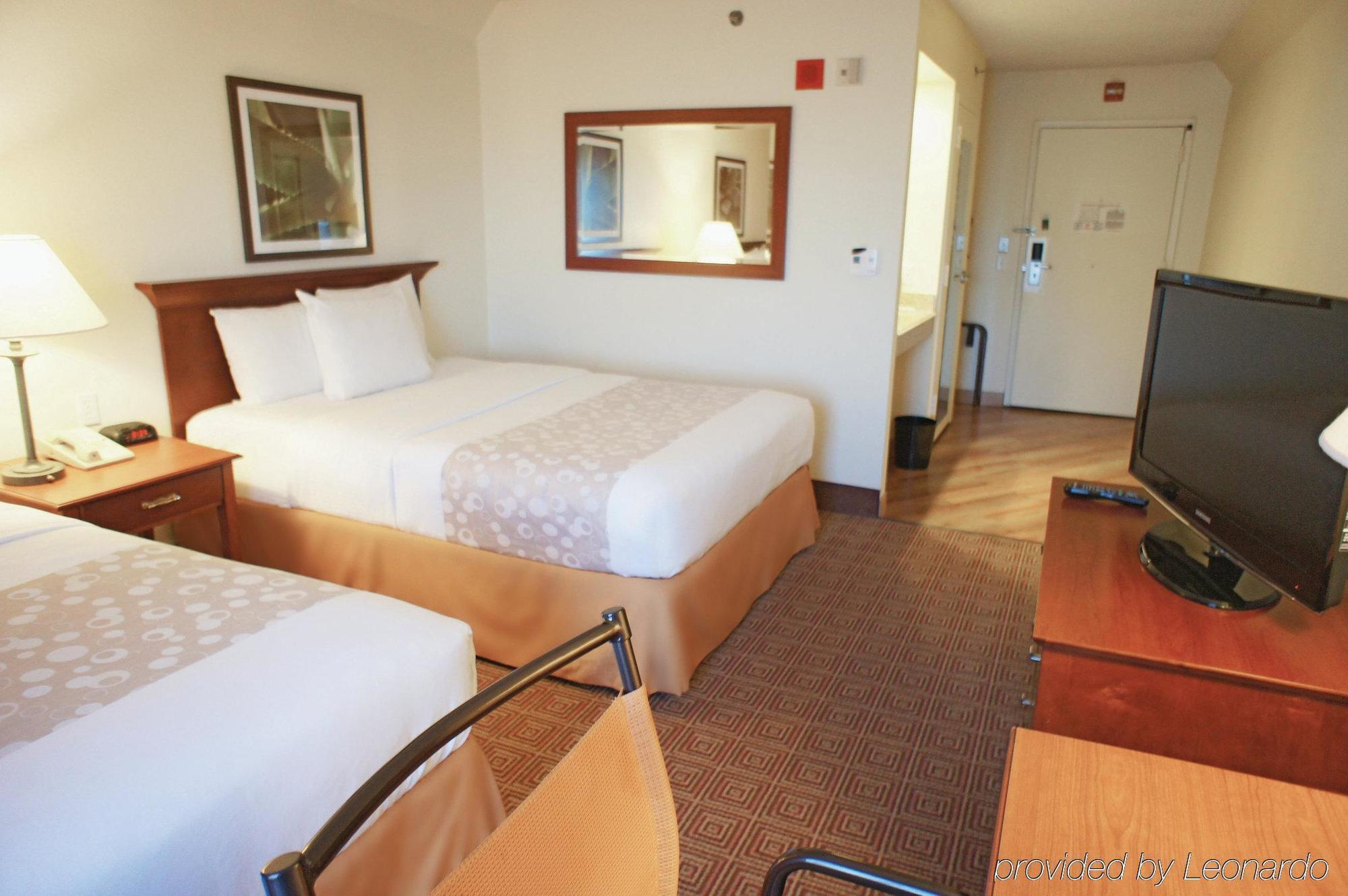 La Quinta By Wyndham Stamford / New York City Exterior foto